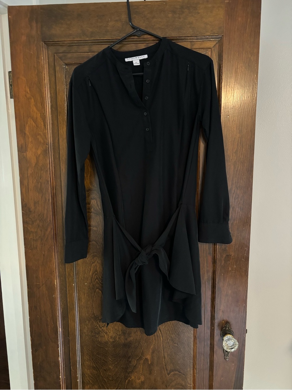 Loyal Hana Nursing-friendly Black Long-Sleeve Tie-Waist Dress